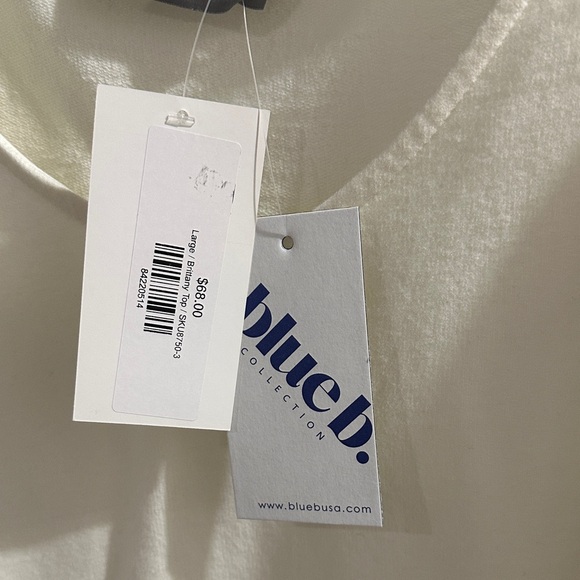 Cream Top with Fringe and Sequin Cowboy Boot Details - Picture 6 of 6